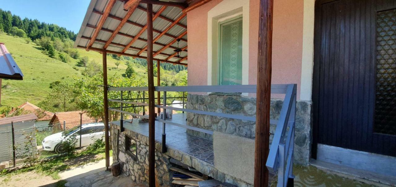 Villa Vrben ภายนอก รูปภาพ
